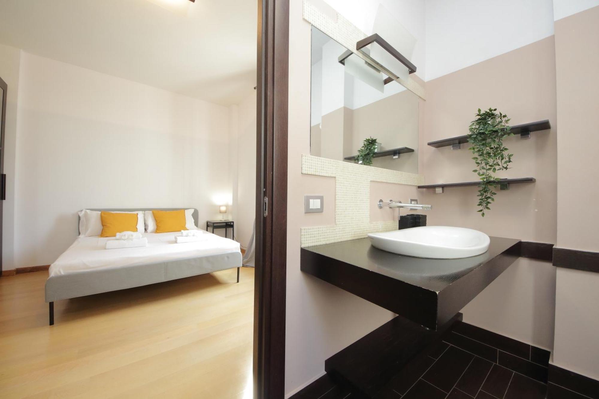 Cozy And Comfy Apartment In Piramide Metro Stop Roma Ngoại thất bức ảnh